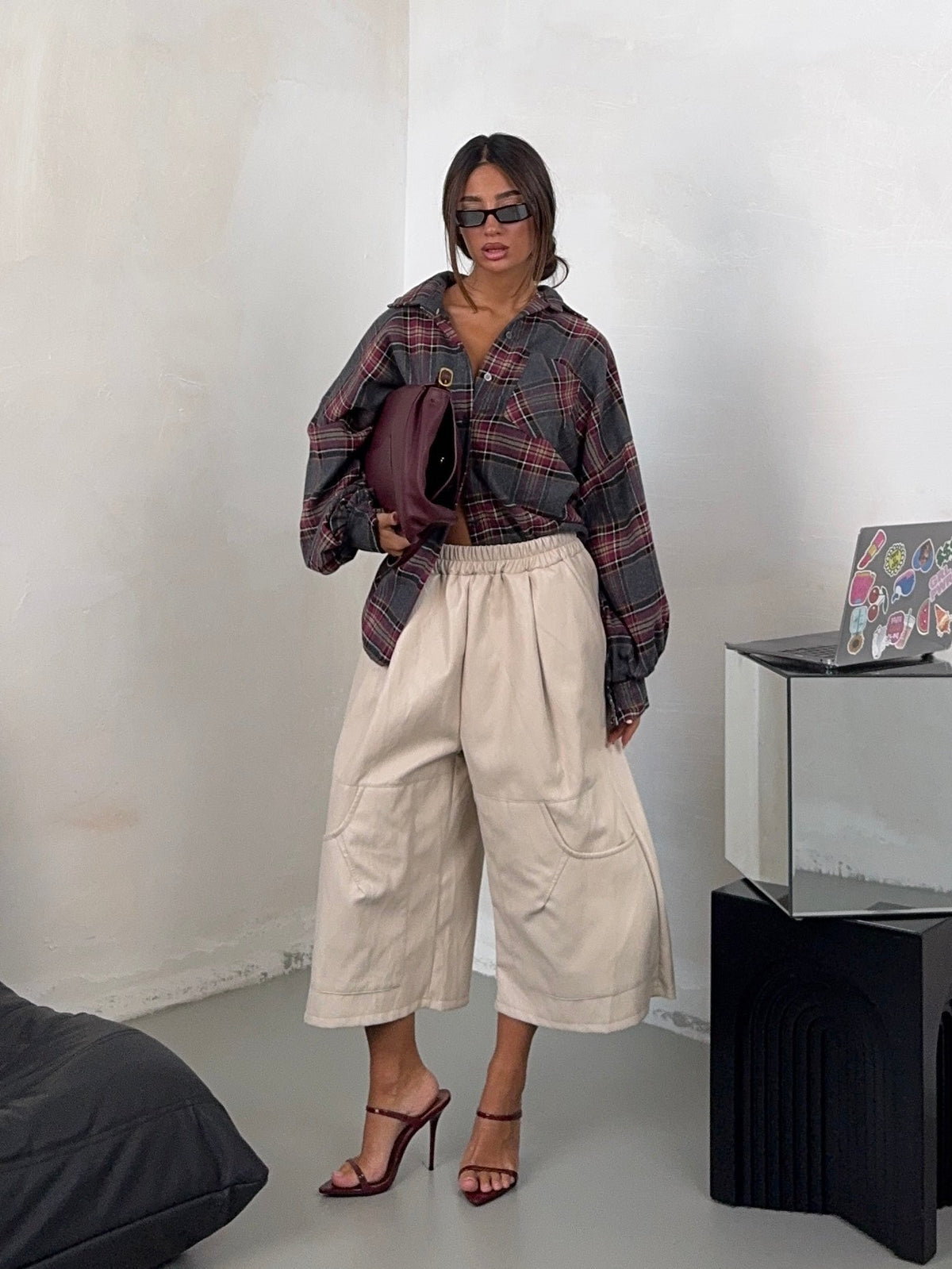 Bermudas Mitty Beige foto 2